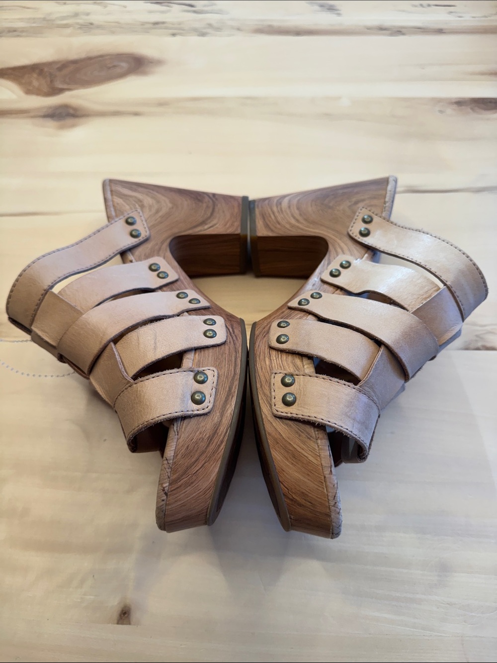 Kork-Ease Devon woven tan leather upper and a cork-wrapped block heel 9 - Picture 3 of 8